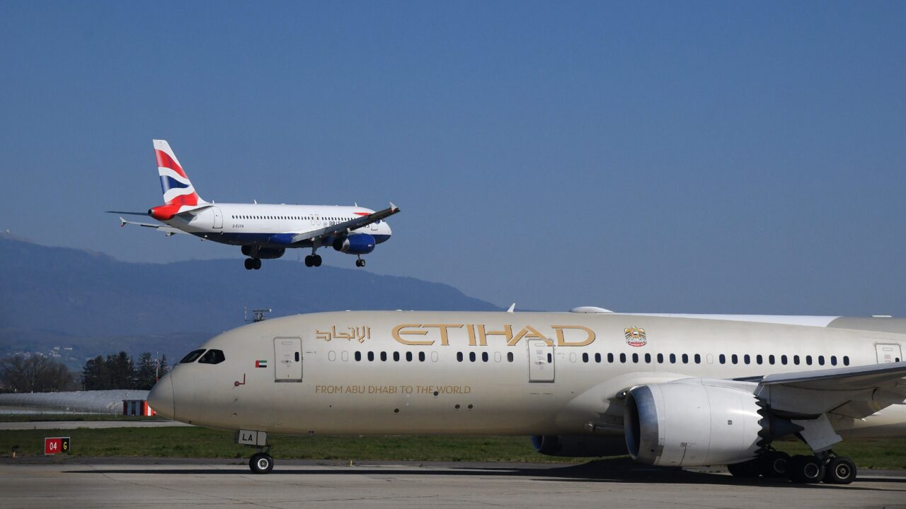 Etihad Karachi Abu Dhabi: EY299 Returns After Takeoff on Technical Issue July 31