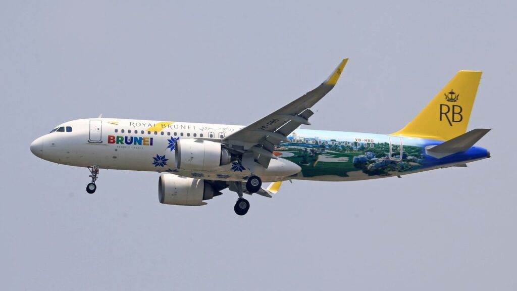 Royal Brunei Airlines Melbourne: S8 Return Fare via Brunei With 2-TO-GO Deal