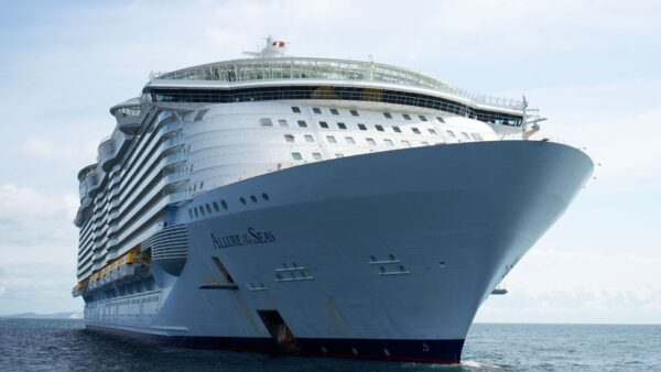 Royal Caribbean Singapore 2026: Navigator of the Seas Goes Year-Round From October