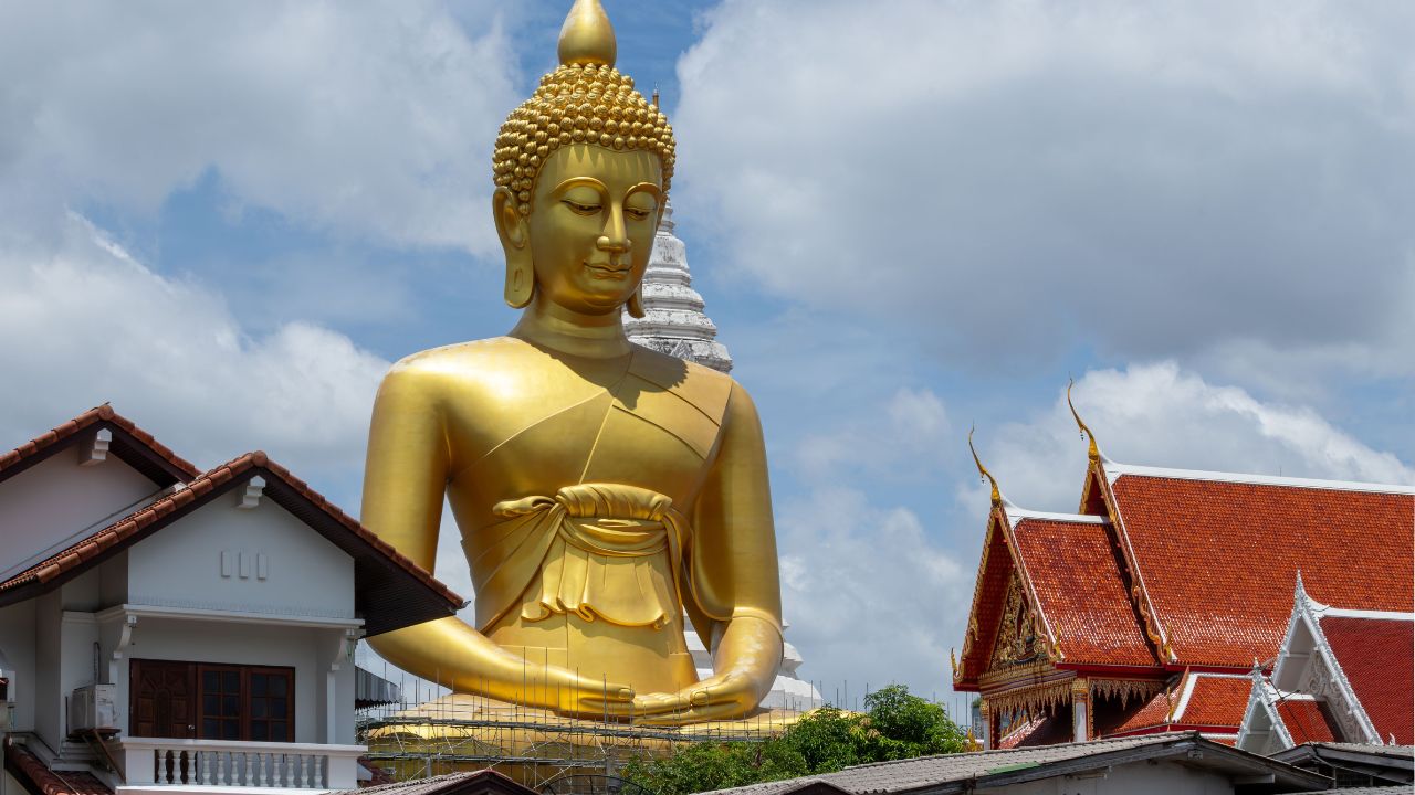 Wat Paknam Bangkok Guide: Visit Bangkok’s Giant 69m Copper Buddha