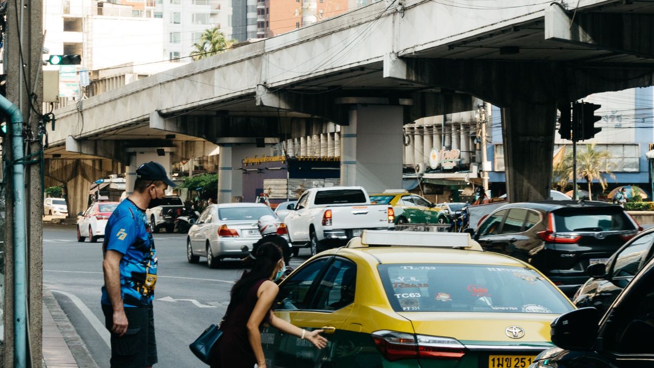 Bangkok Airport Taxi Indians 2026: 2,000 Baht Scam Warning and How to Pay the Right Price