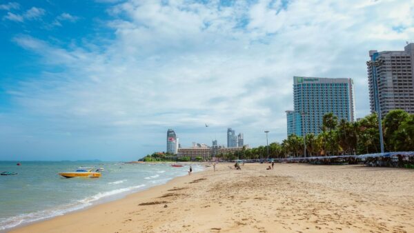 Pattaya DreamWorks Hotel 2033: Shrek, Kung Fu Panda Resort Opening Q1 2033