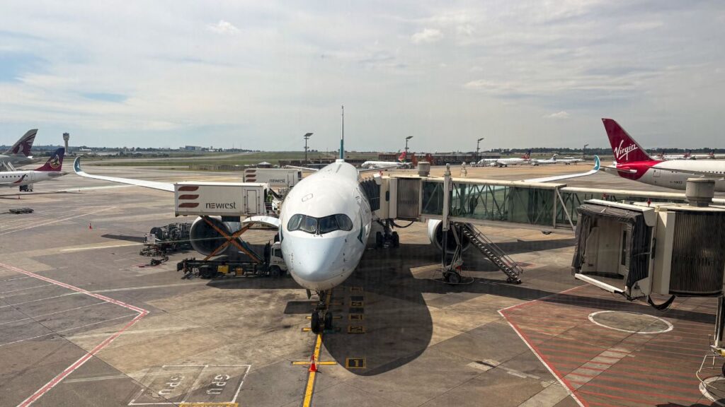 UK Flights Cancelled NATS 2026: 600+ Disrupted, Heathrow Gatwick Manchester Hit