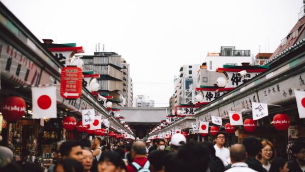 Japan Travel Rules 2026: Tax-Free Changes and Kyoto Luggage Ban Explained