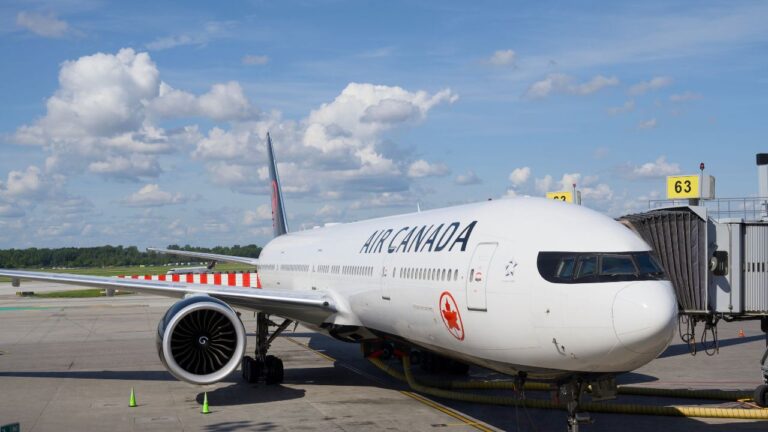 UAE Flights Disruption 2026: SpiceJet India Routes Delayed, Air Canada Suspends to March 2027